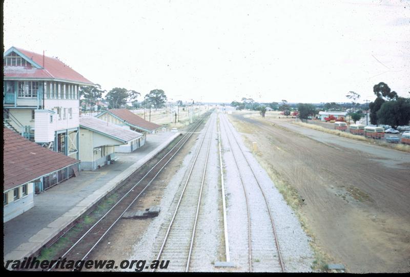 T00850
Signal Box, station, track work, Merredin, EGR line
