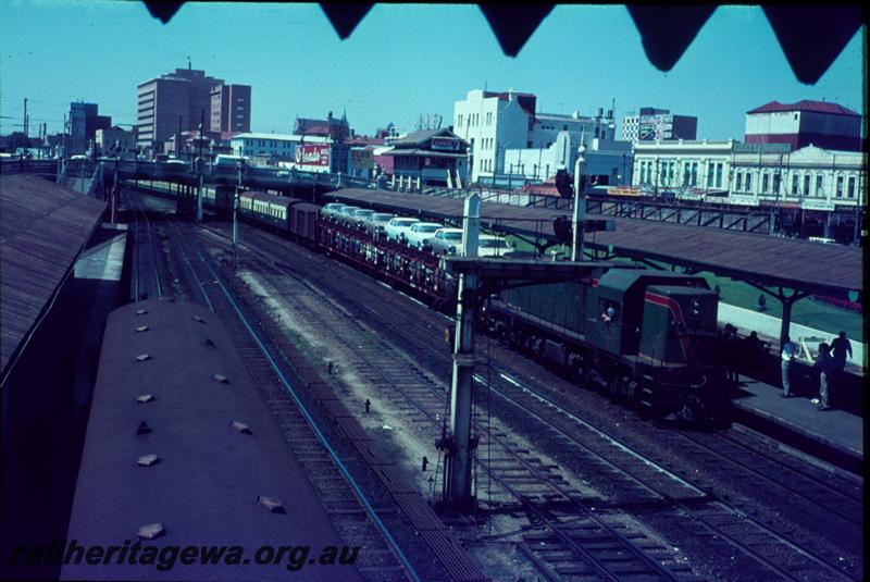 T00883
A class 1508, Perth Station, up goods
