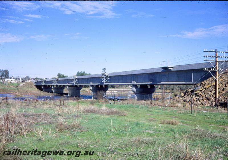 T00897
Concrete bridge, over the Avon River, Northam
