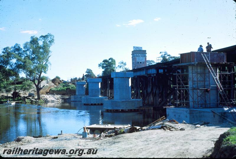 T00901
Concrete bridge, Guildford, Standard Gauge, under construction, 
