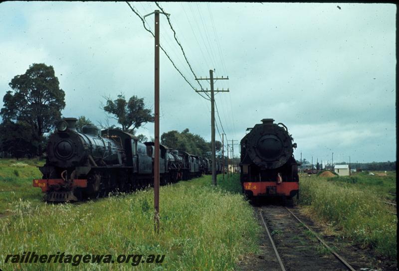 T00936
V class 1214, W class 913, Collie, stowed
