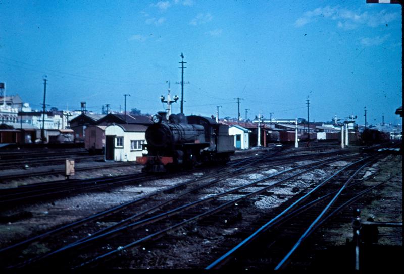 T00943
PR class, Perth Yard, looking west
