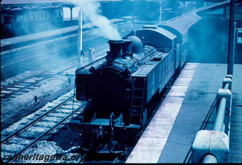 T00961
DM class 585, suburban passenger, Perth station, 
