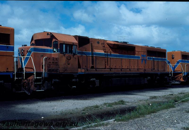 T00988
L class 273, orange livery, front and side view

