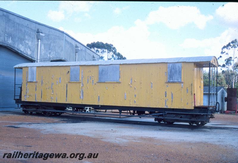 T01036
VW class workman's van, ex ZA class brakevan, Collie
