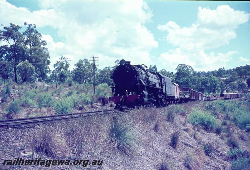 T01056
V class 1214, goods train, 
