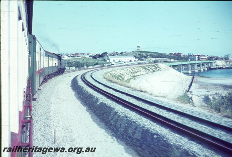 T01070
Suburban passenger approaching the Fremantle rail bridge when new
