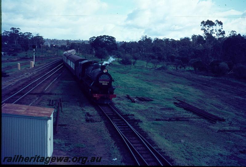 T01080
W class 932, Clackline Station, ER line, entering station yard, ARHS tour train
