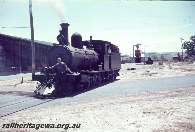 T01082
Millars loco No.71 