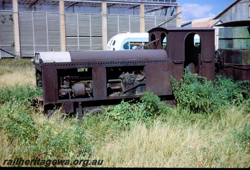 T01090
0-6-0 diesel Loco 