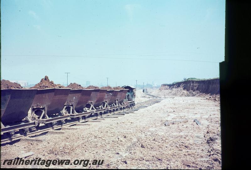 T01095
Hopper wagons, 2ft gauge line, Maylands clay pits
