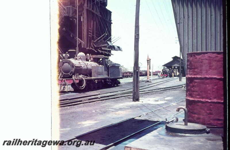 T01122
OA class, coaling tower, Northam loco depot
