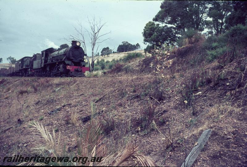 T01131
W class 922 double heading with an S class, Balingup, PP line, goods train
