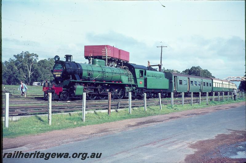 T01170
W class 921, water towers, Chidlow, ER line, ARHS tour train
