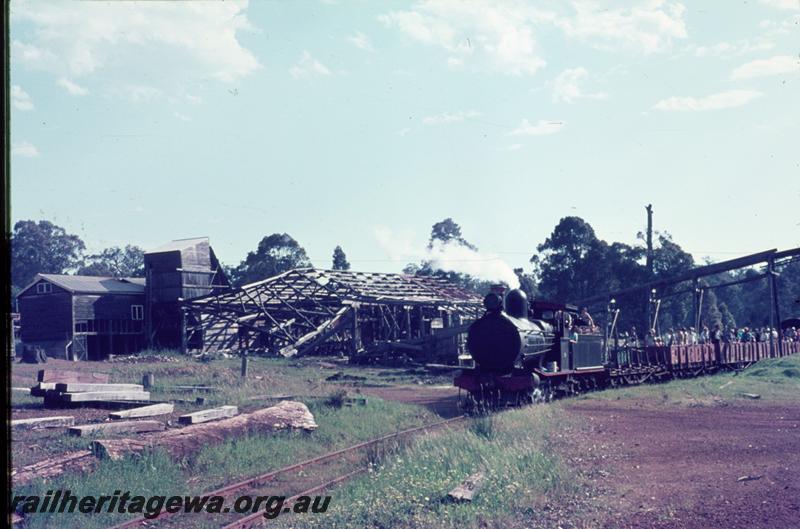 T01174
YX class 86, Mill, Yornup, tour train
