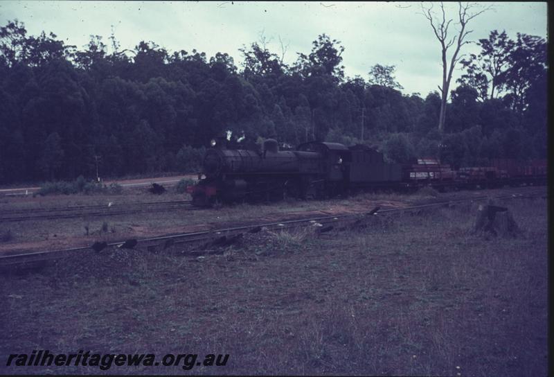 T01225
PMR class, Moorhead, BN line, on timber train
