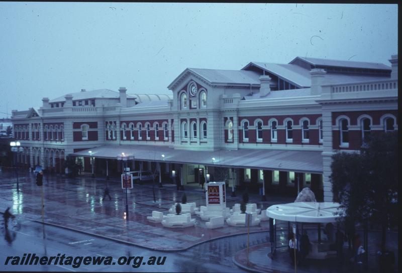 T01239
Station, Perth, street side view
