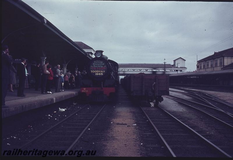 T01255
W class 926, Perth Station, ARHS tour train to Toodyay 
