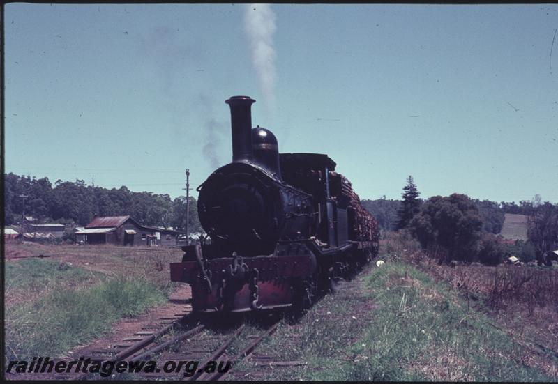 T01257
SSM loco No.7, Pemberton, timber train
