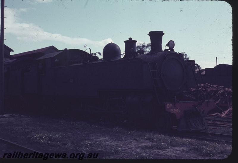 T01262
DD class 596, side and front view

