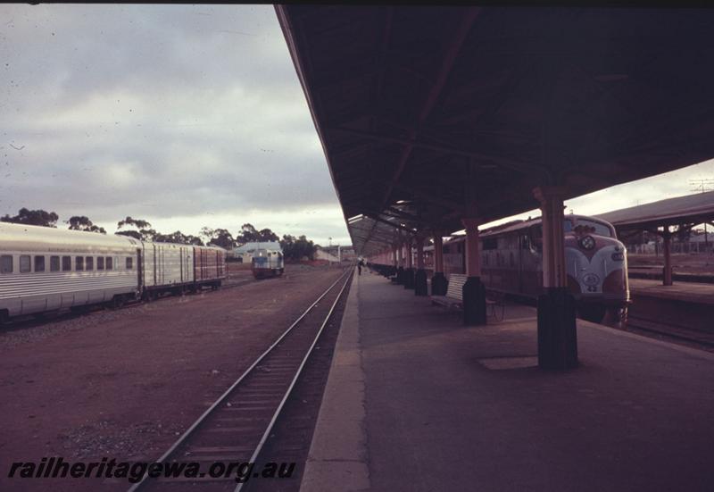 T01269
Kalgoorlie station, 