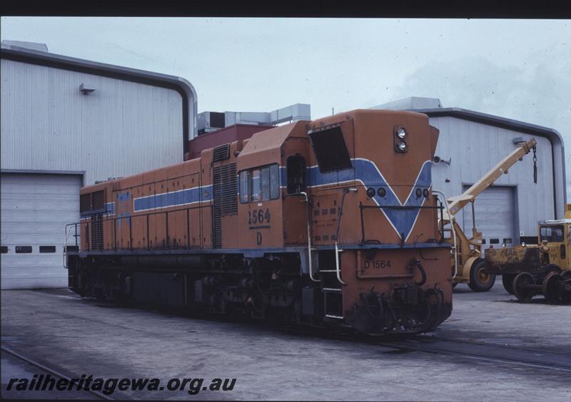 T01271
D class 1564, Picton, side and front view
