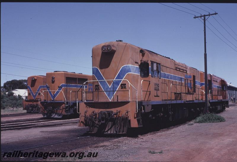 T01293
K class 209, front and side view, Westrail orange livery
