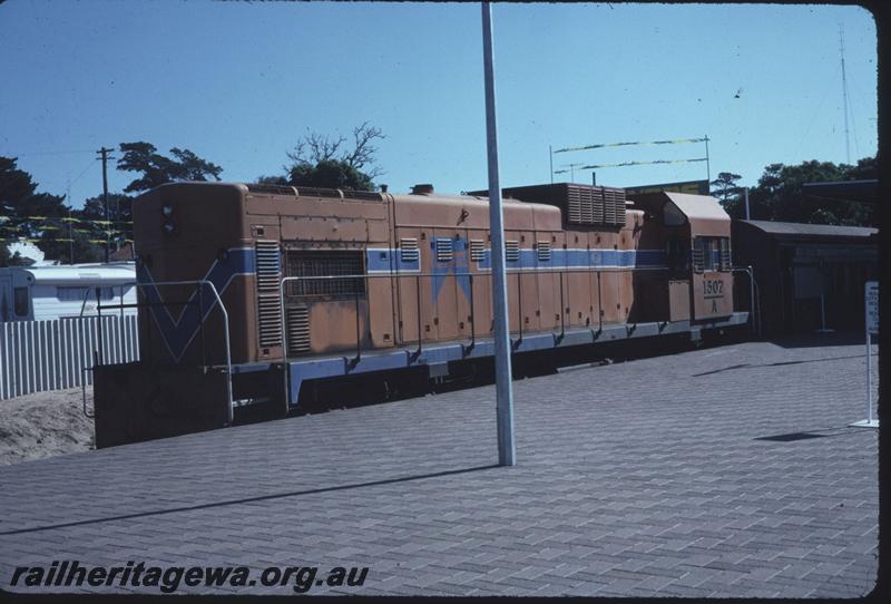 T01335
A class 1507, Bunbury, orange livery
