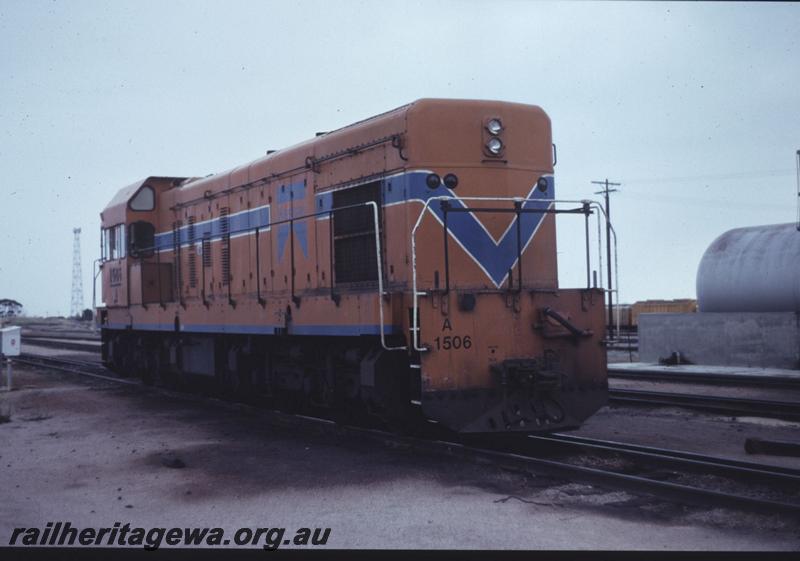 T01339
A class 1506, long hood end, orange livery
