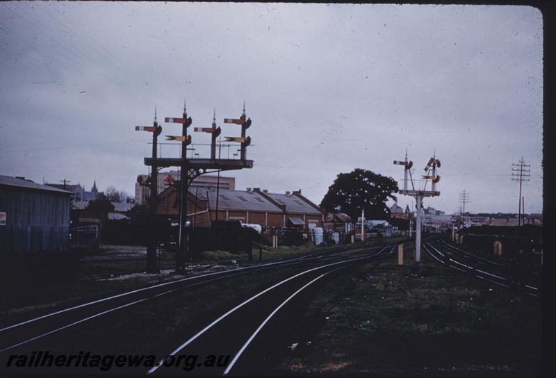 T01375
Signals, East Perth, ER line, looking west. Same as T0138
