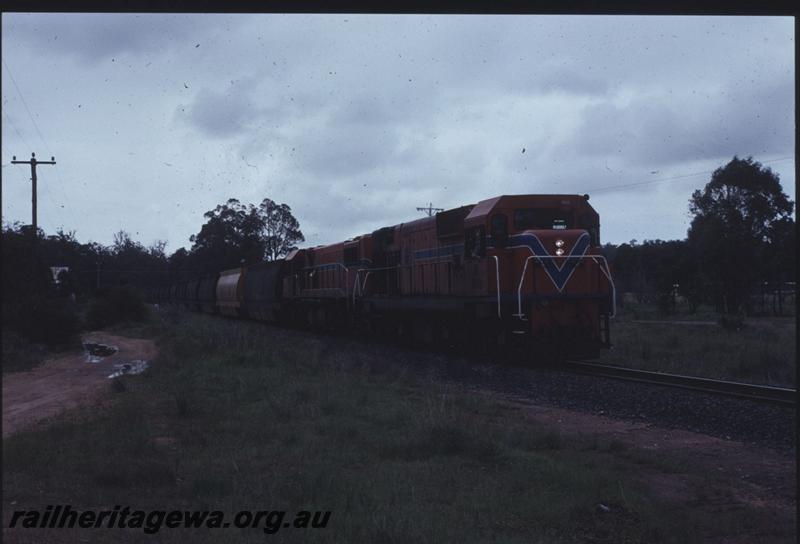 T01381
N class 1878, double heading on woodchip train
