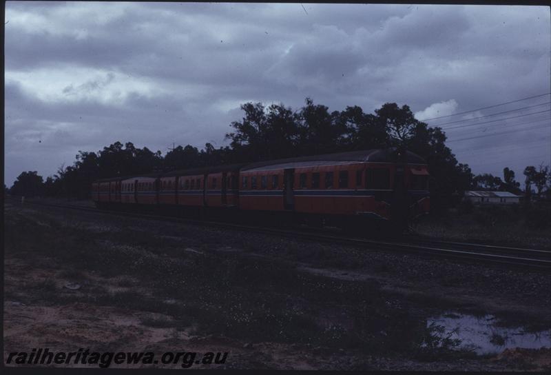 T01392
ADA railcar trailer on railcar set
