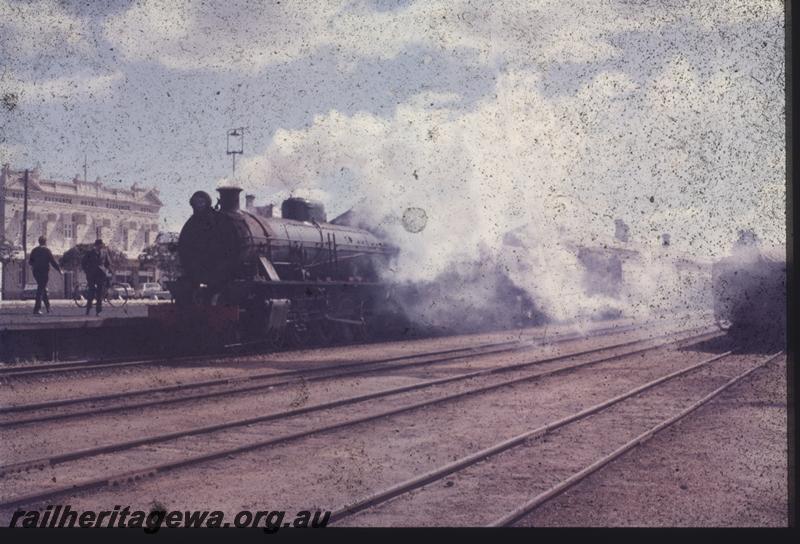 T01410
W class 945, Katanning, GSR line
