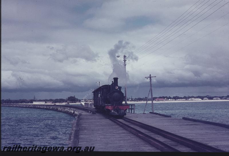 T01415
G class 123, jetty, Busselton
