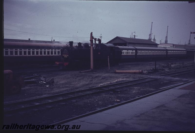 T01420
DM class 592, Fremantle, ARHS tour train
