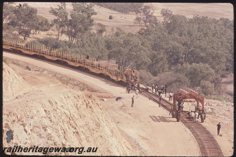 T01445
Track laying, Standard Gauge Project, Avon Valley
