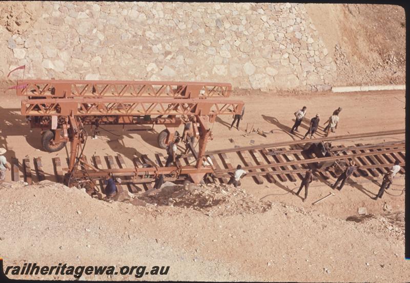 T01450
Track laying, Standard Gauge Project, Avon Valley
