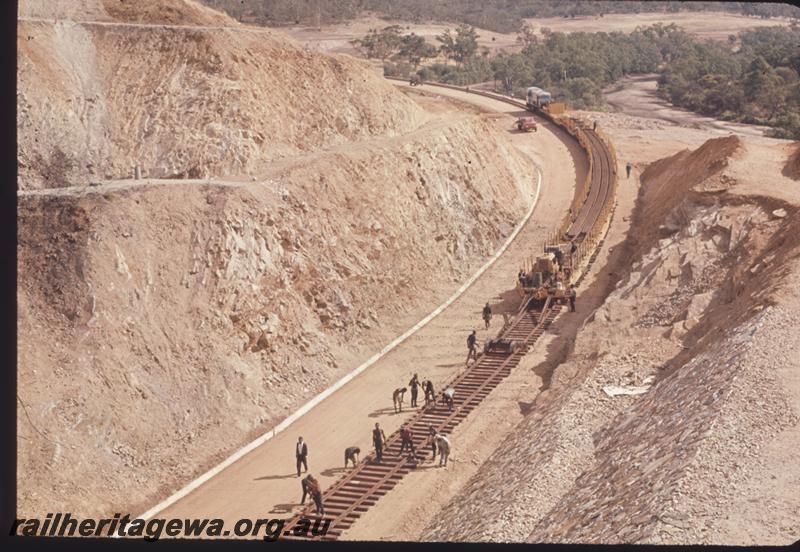 T01452
Track laying, Standard Gauge Project, Avon Valley
