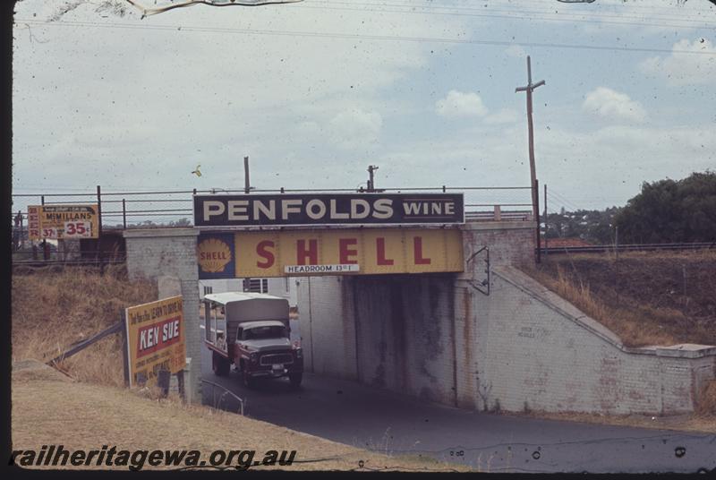 T01489
Subway, Shenton Park, looking south
