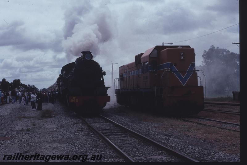 T01514
W class 945, A class 1510, Hotham Valley tour train
