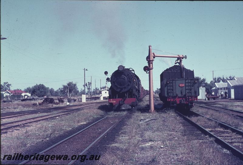 T01585
PMR class 733, V class 1208, water column, Pinjarra, SWR line, PMR taking water
