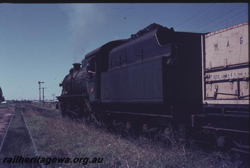 T01598
W class 942, Bunbury, rear view
