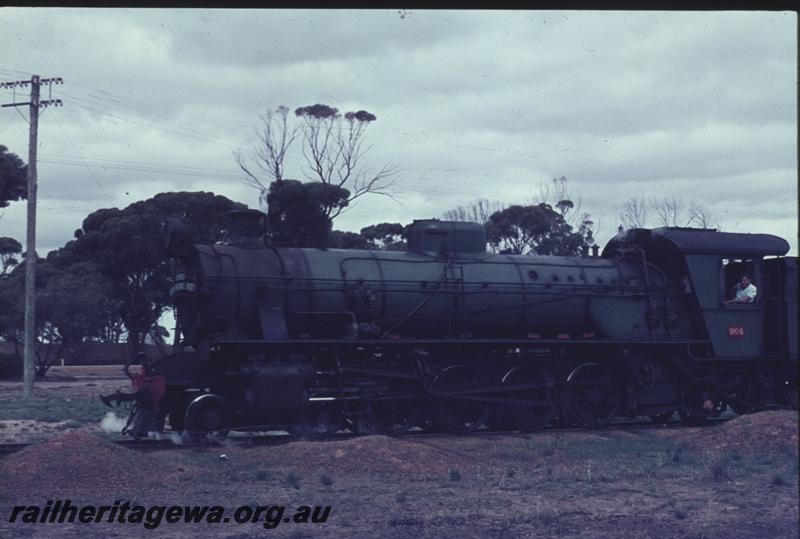 T01601
W class 904, ARHS tour train to Amery, 
