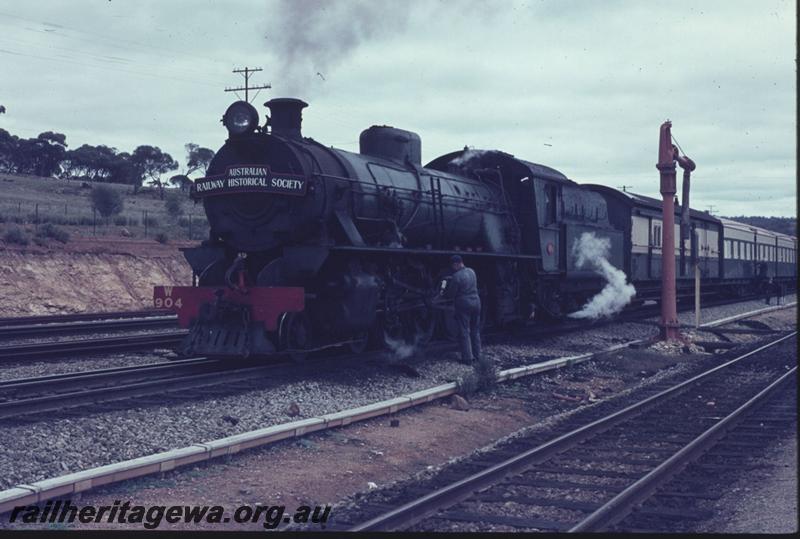 T01605
W class 904, water column, West Toodyay, ARHS tour train
