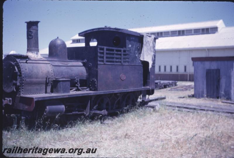 T01606
H class 18, Bunbury, front and side view.
