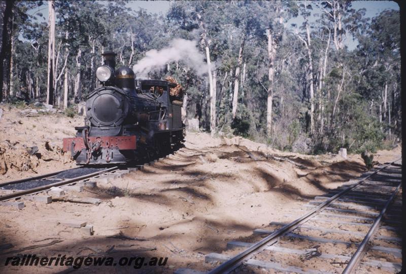 T01735
SSM loco No.1, head on view, hauling log train, Pemberton
