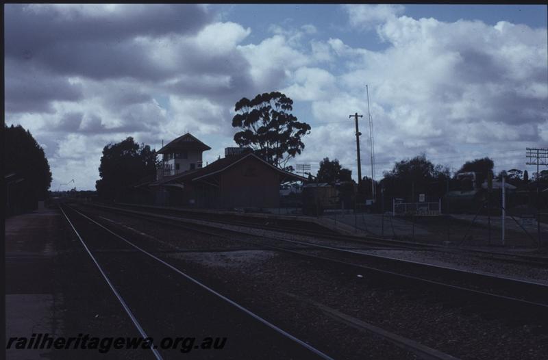 T01766
Station building, signal box, Merredin, EGR line
