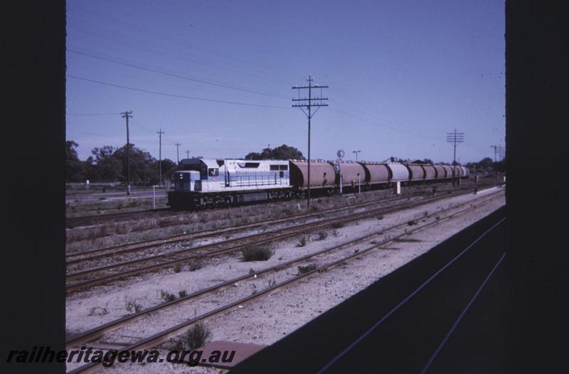 T01768
L class 261, Midland, grain train
