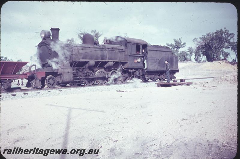 T01828
FS class with high sided self trimming tender, on ballast train on the construction of the Kwinana to Jarrahdale railway
