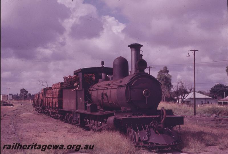 T01863
Millars G class 71, Yarloop, timber train
